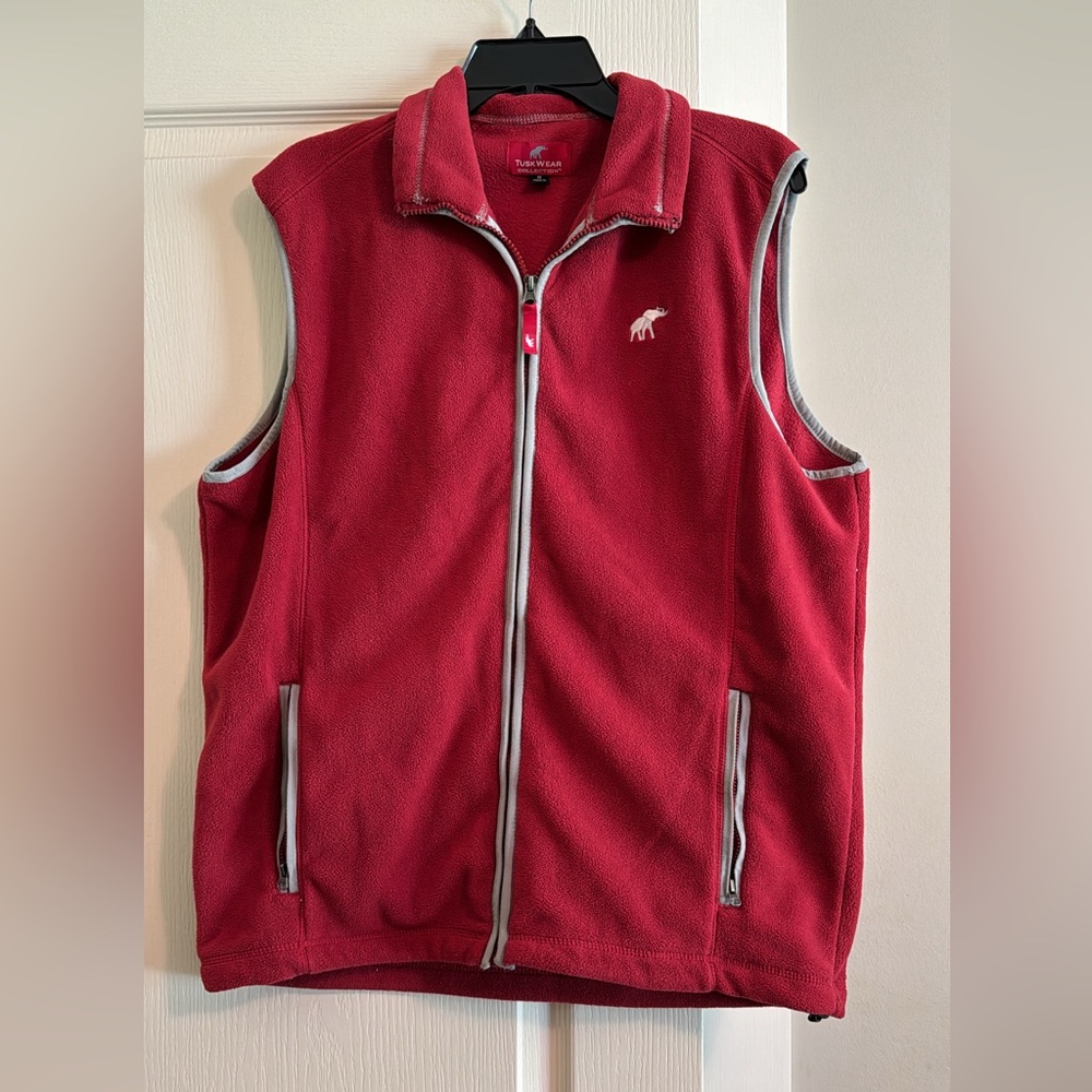 Tuskwear Fleece Vest - Crimson size Medium